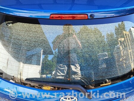 ФОТО Крышка багажника для Toyota Yaris (15-20) Киев