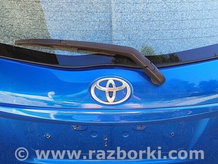 ФОТО Крышка багажника для Toyota Yaris (15-20) Киев