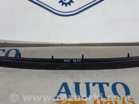 ФОТО Накладка крышки багажника для Toyota Yaris (15-20) Киев