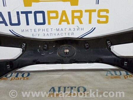 ФОТО Накладка крышки багажника для Toyota Yaris (15-20) Киев