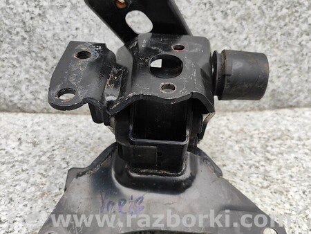 ФОТО Подушка двигателя для Toyota Yaris (15-20) Киев