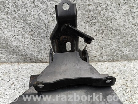ФОТО Подушка двигателя для Toyota Yaris (15-20) Киев