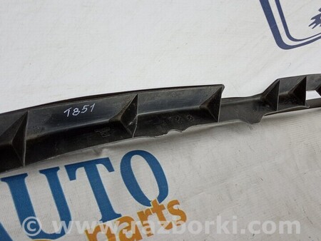 ФОТО Рест Накладка передньої панелі верхня для Toyota Yaris (15-20) Киев