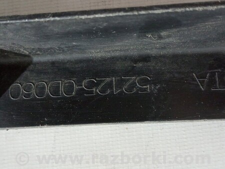 ФОТО Рест Накладка передньої панелі верхня для Toyota Yaris (15-20) Киев