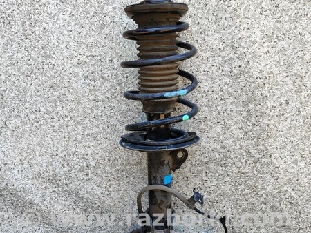 ФОТО Стойка амортизатор поворотный кулак передний Правый для Toyota Yaris (15-20) Киев