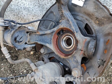 ФОТО Стойка амортизатор поворотный кулак передний Правый для Toyota Yaris (15-20) Киев