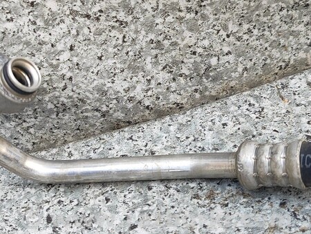 ФОТО Трубка шланг Кондиционера для Toyota Yaris (15-20) Киев