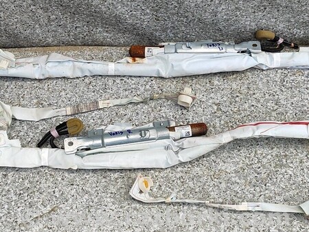 ФОТО Шторка Безопасности левая или Правая для Toyota Yaris (15-20) Киев