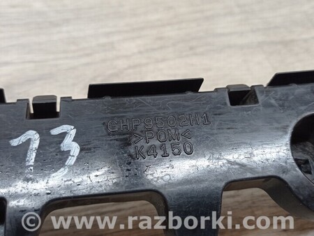 ФОТО Кронштейн кріплення направляюча заднього бампера правий Універсал для Mazda 6 GH (2008-...) Киев