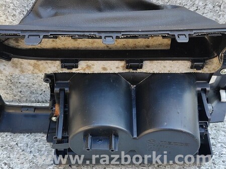 ФОТО Подстаканник центральный тунель консоль для Mazda 6 GH (2008-...) Киев