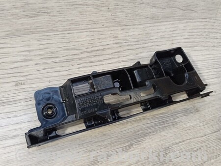 ФОТО Кронштейн крепление направляющая бампера переднего левый для Peugeot 108 Киев