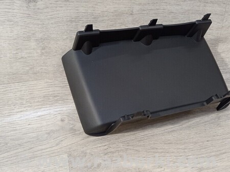 ФОТО Заглушка бампера Заглушка радара для Peugeot 2008 Киев