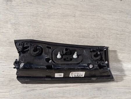 ФОТО Фонарь крышку задний правый для Peugeot 2008 Киев