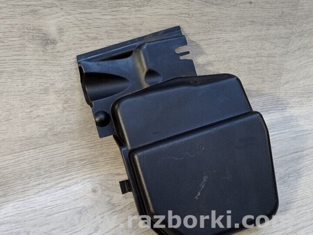 ФОТО Корпус воздушного фильтра Кришка салоного фильтра правая для BMW 3-Series (все года выпуска) Киев