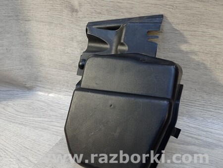 ФОТО Корпус воздушного фильтра Кришка салоного фильтра правая для BMW 3-Series (все года выпуска) Киев