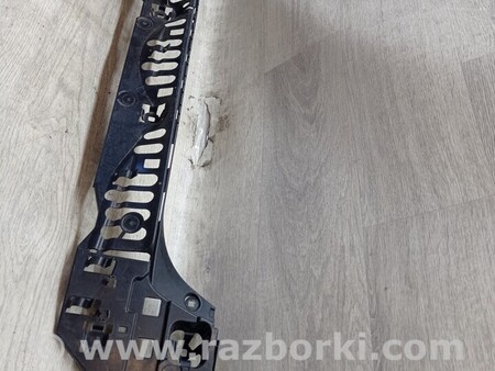 ФОТО Кронштейн бампера заднего центральный для BMW 7-Series (все года выпуска) Киев