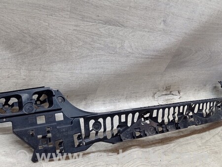 ФОТО Кронштейн бампера заднего центральный для BMW 7-Series (все года выпуска) Киев