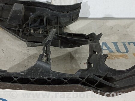 ФОТО Кронштейн переднього бампера правий для BMW 7-Series (все года выпуска) Киев