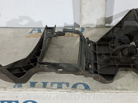 ФОТО Кронштейн переднього бампера правий для BMW 7-Series (все года выпуска) Киев