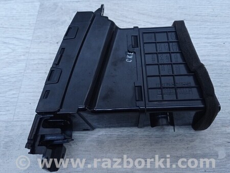 ФОТО Вентиляционная решетка торпедо левая для KIA Carnival 2 (2006-2014) Київ