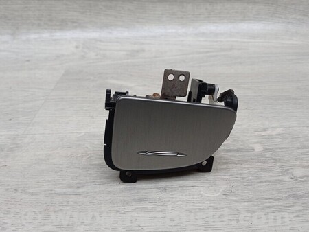 ФОТО Попільничка для KIA Carnival 2 (2006-2014) Киев