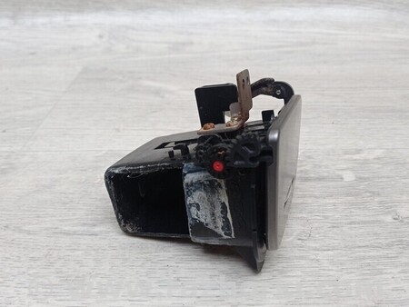 ФОТО Попільничка для KIA Carnival 2 (2006-2014) Киев