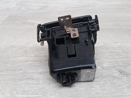 ФОТО Попільничка для KIA Carnival 2 (2006-2014) Киев