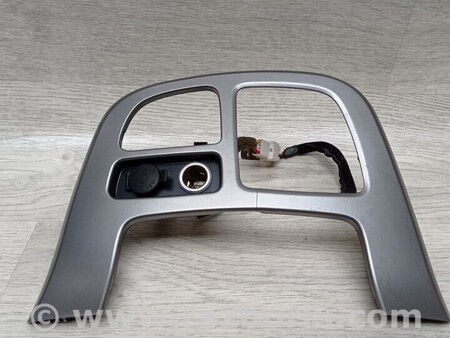 ФОТО Рамка панелі передач для KIA Carnival 2 (2006-2014) Киев