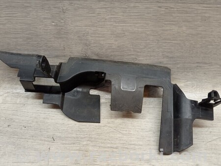 ФОТО Повітропровід дефлектор панелі радіатора лівий для Volkswagen Golf V Mk5 (10.2003-05.2009) Киев