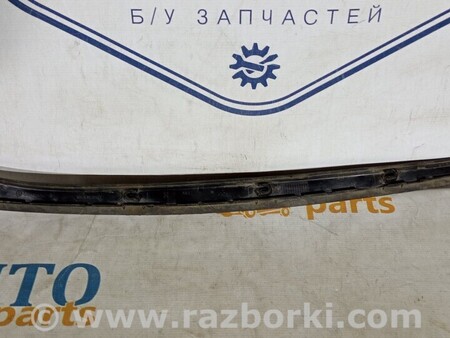 ФОТО Хетчбек Молдинг двери задней правой Молдинг двері для Volkswagen Golf V Mk5 (10.2003-05.2009) Киев