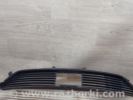 ФОТО Решетка радиатора бампера переднего центральная нижняя для Opel Grandland X (2017-...) Киев