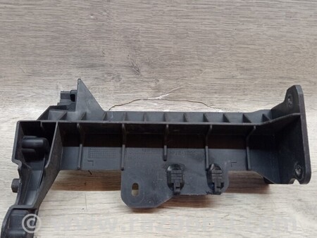 ФОТО Кронштейн кріплення направляюча заднього бампера лівий Хетчбек для Renault Megane 4 Киев