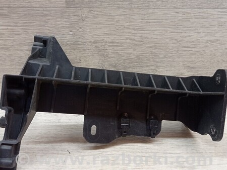 ФОТО Кронштейн кріплення направляюча заднього бампера лівий Хетчбек для Renault Megane 4 Киев