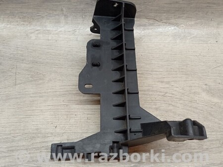 ФОТО Кронштейн кріплення направляюча заднього бампера лівий Хетчбек для Renault Megane 4 Киев