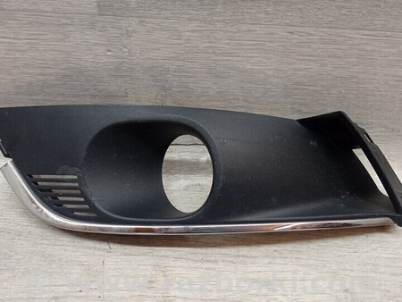 ФОТО Накладка заглушка решітка хром туманки ПТФ переднього для Renault Megane 4 Киев