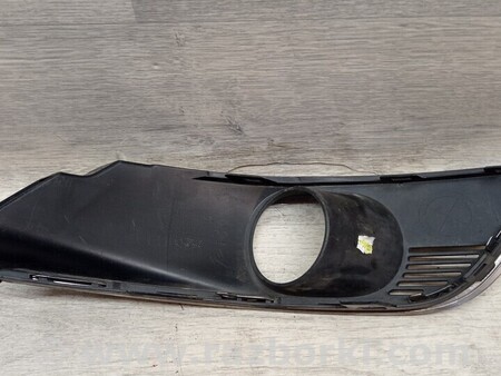 ФОТО Накладка заглушка решітка хром туманки ПТФ переднього для Renault Megane 4 Киев