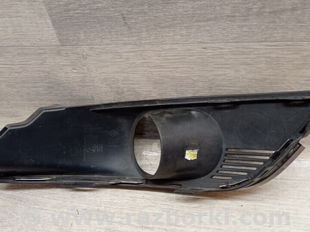 ФОТО Накладка заглушка решітка хром туманки ПТФ переднього для Renault Megane 4 Киев