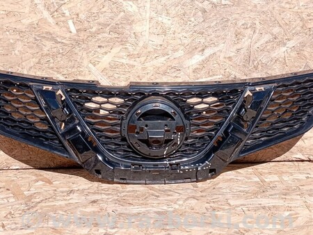 ФОТО Решетка радиатора для Nissan Qashqai (07-14) Киев