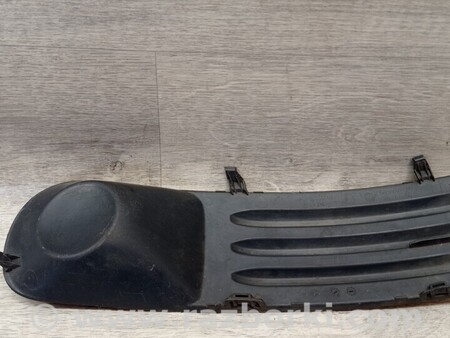 ФОТО Заглушка решітка туманки ПТФ переднього бампера права для Volkswagen T5 Transporter, Caravelle (10.2002-07.2015) Киев