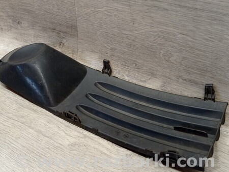 ФОТО Заглушка решітка туманки ПТФ переднього бампера права для Volkswagen T5 Transporter, Caravelle (10.2002-07.2015) Киев