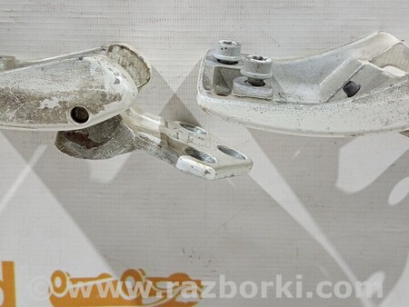 ФОТО Петля дверей задньої лівої правої орної верхня для Volkswagen T5 Transporter, Caravelle (10.2002-07.2015) Киев