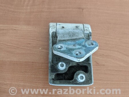 ФОТО Петля двери розпашной задней правой нижняя для Volkswagen T5 Transporter, Caravelle (10.2002-07.2015) Киев