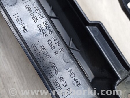 ФОТО Крепление Направляющая Кронштейн заднего фонаря левий для Renault Trafic 3 (2014-...) Киев