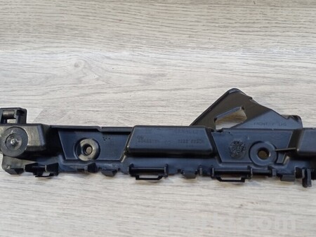 ФОТО Кронштейн крепление бампера переднего левый для Renault Trafic 3 (2014-...) Киев