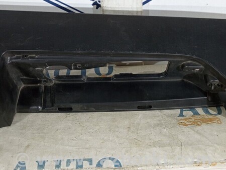 ФОТО Пластик під ліхтар лівий для Renault Trafic 3 (2014-...) Киев