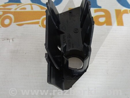 ФОТО Кронштейн датчика парктроніка передній правий для Volvo V90 Киев