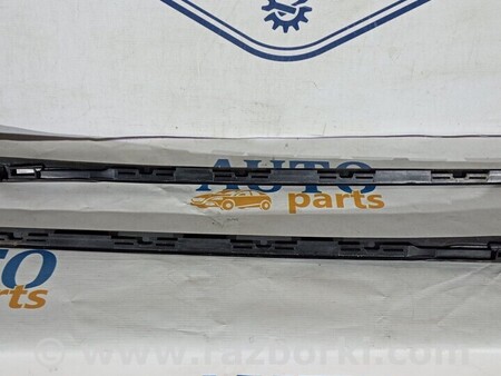 ФОТО Молдинг лобового скла правий для Volvo V90 Киев