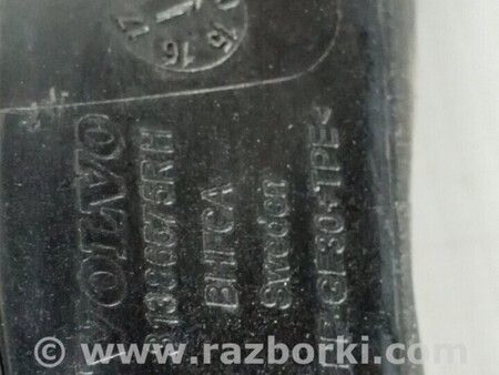 ФОТО Молдинг лобового скла правий для Volvo V90 Киев