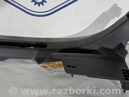 ФОТО Накладка порога внутрішня права для Volvo V90 Киев