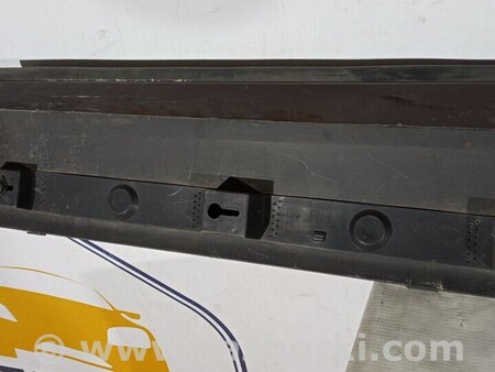 ФОТО Накладка порога права для Volvo V90 Киев